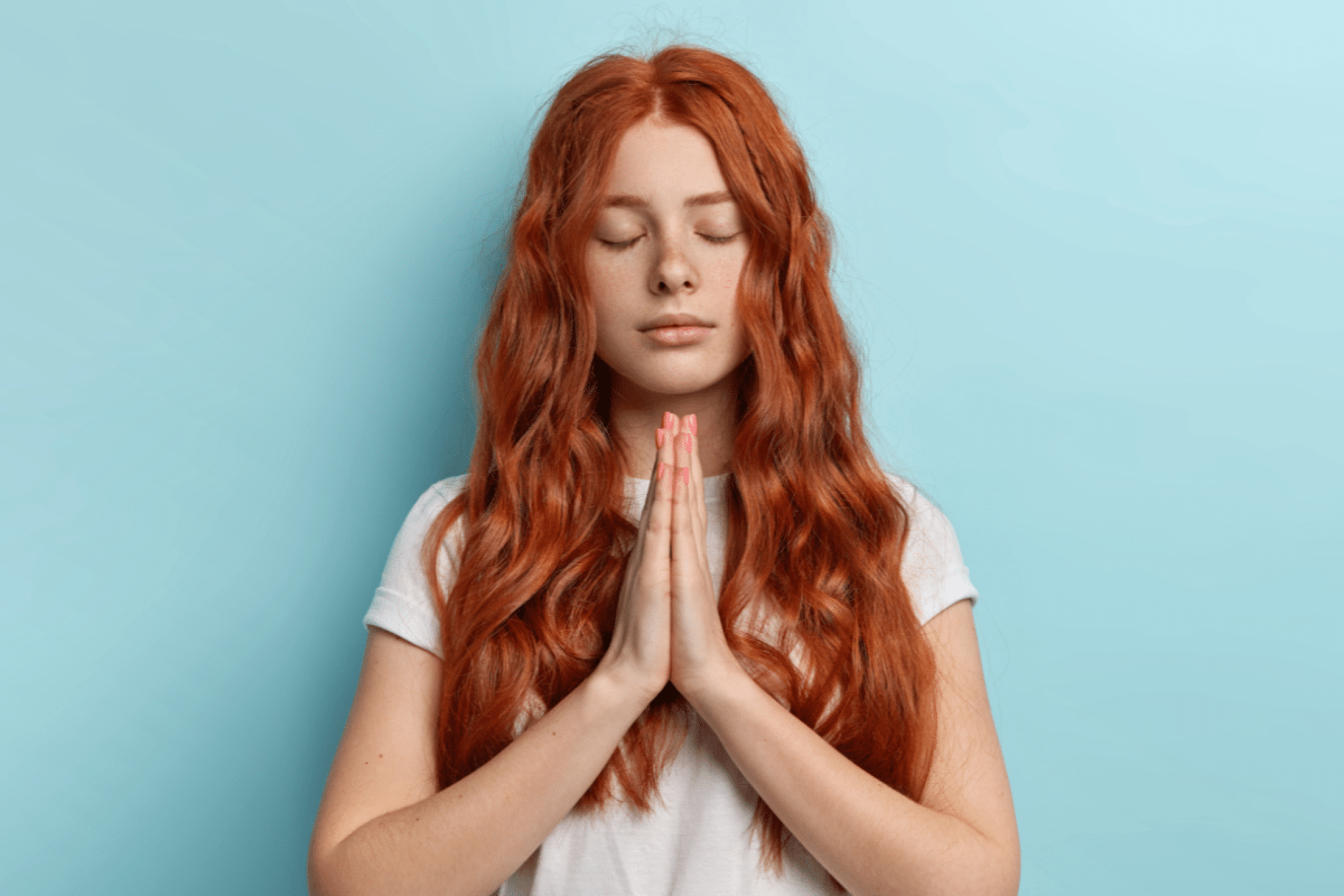Está passando por um momento difícil? Conheça 7 preces espíritas para diferentes momentos da vida
