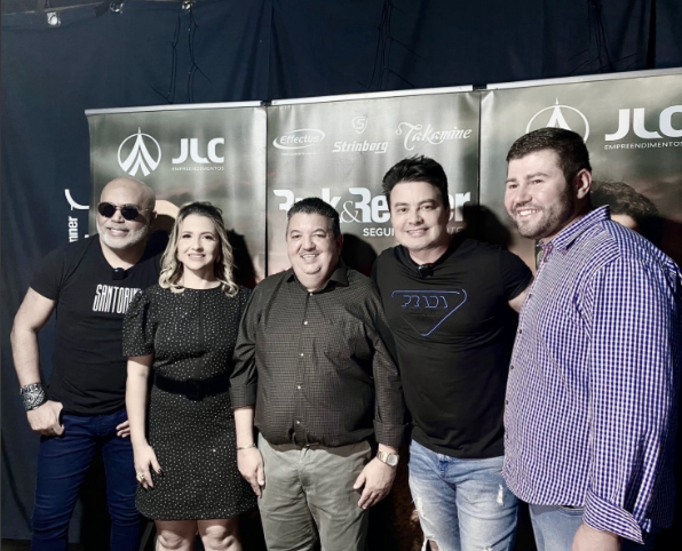 Foto com Rick e Amilton Filho emociona internautas nas redes sociais
