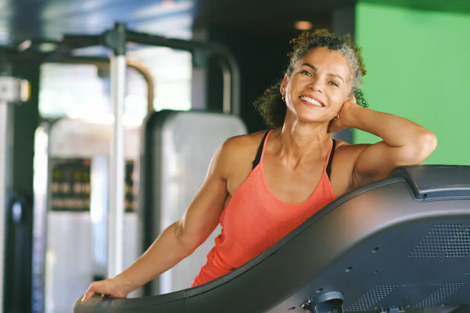 Começar ou retomar os exercícios depois dos 40 anos exige atenção às condições do corpo (Imagem: Anna Nahabed | Shutterstock) - (crédito: EdiCase) Começar ou retomar os exercícios depois dos 40 anos exige atenção às condições do corpo (Imagem: Anna Nahabed | Shutterstock) - (crédito: EdiCase)