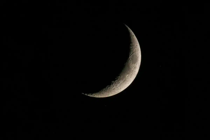 No Brasil, a Lua Minguante aparece com o lado direito iluminado (Imagem: ScottyJ3785 | Shutterstock) - (crédito: EdiCase) No Brasil, a Lua Minguante aparece com o lado direito iluminado (Imagem: ScottyJ3785 | Shutterstock) - (crédito: EdiCase)
