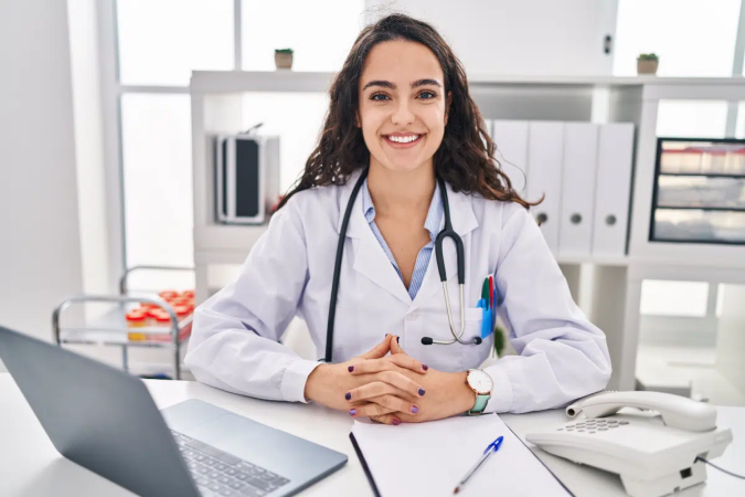 Planejamento e organização podem ajudar a reduzir a dependência exclusiva da agenda e trazer mais previsibilidade para a atividade do médico (Imagem: Krakenimages.com | Shutterstock) - (crédito: EdiCase) Planejamento e organização podem ajudar a reduzir a dependência exclusiva da agenda e trazer mais previsibilidade para a atividade do médico (Imagem: Krakenimages.com | Shutterstock) - (crédito: EdiCase)