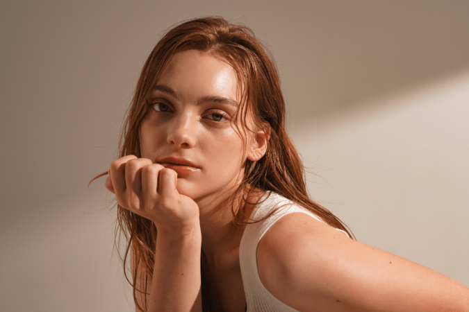 A beleza natural ganha cada vez mais espaço e inspira produções que valorizam os traços individuais sem exageros (Imagem: Hidden Stitch | Shutterstock) - (crédito: EdiCase) A beleza natural ganha cada vez mais espaço e inspira produções que valorizam os traços individuais sem exageros (Imagem: Hidden Stitch | Shutterstock) - (crédito: EdiCase)