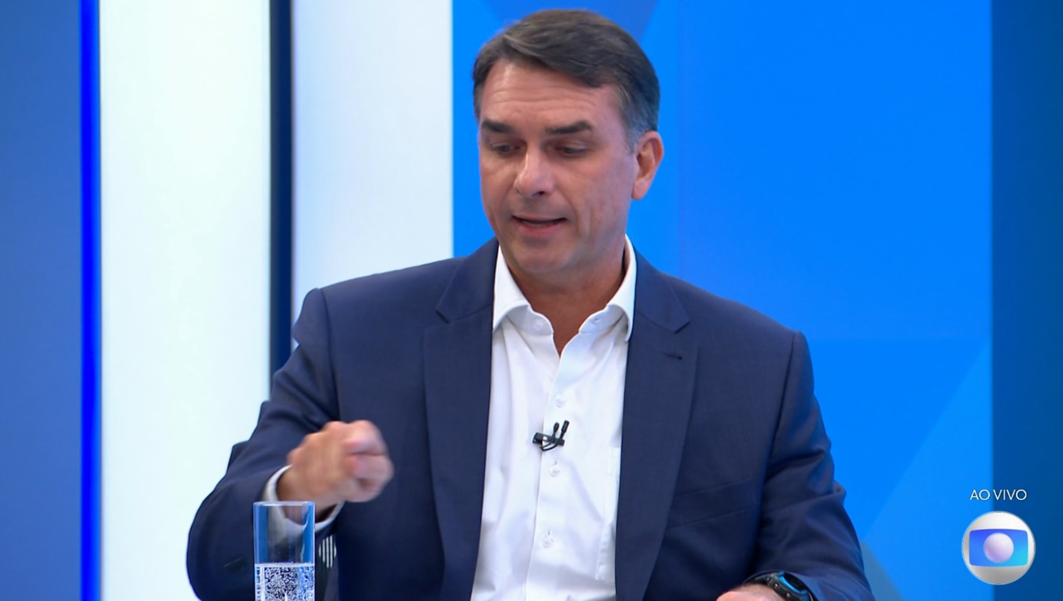 Flávio Bolsonaro chama Moraes de "articulador" político de Lula