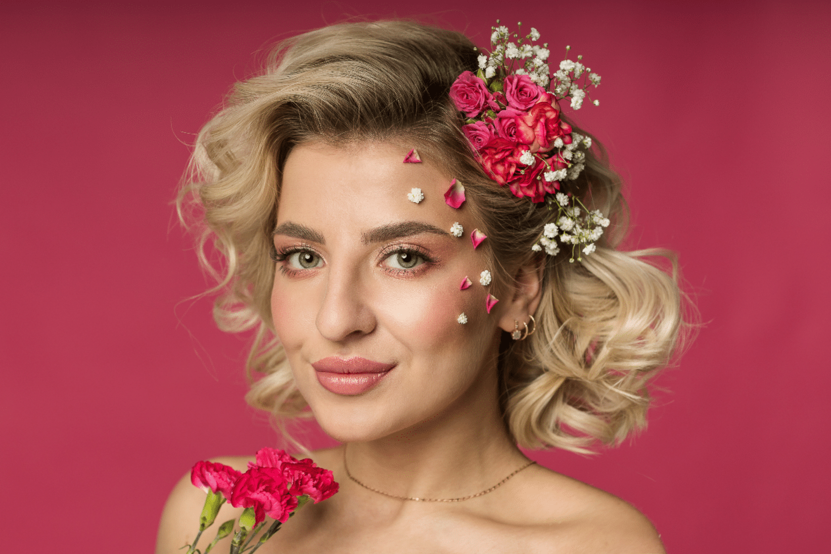 Da passarela à rotina: como incorporar cores e flores à produção de beleza