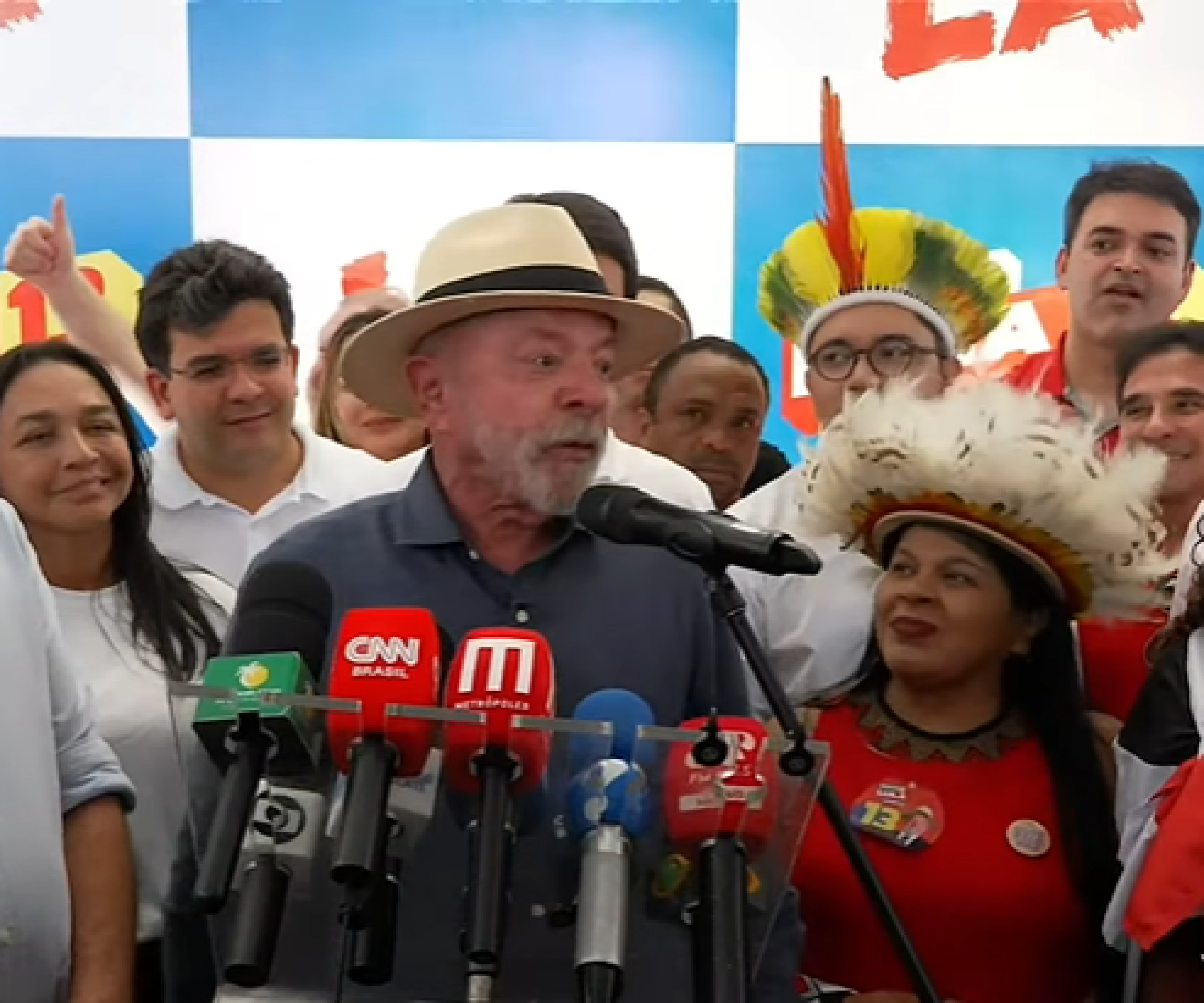 Lula anuncia sanção de anistia a dívidas de MEIs e envio da PEC da Tarifa Zero