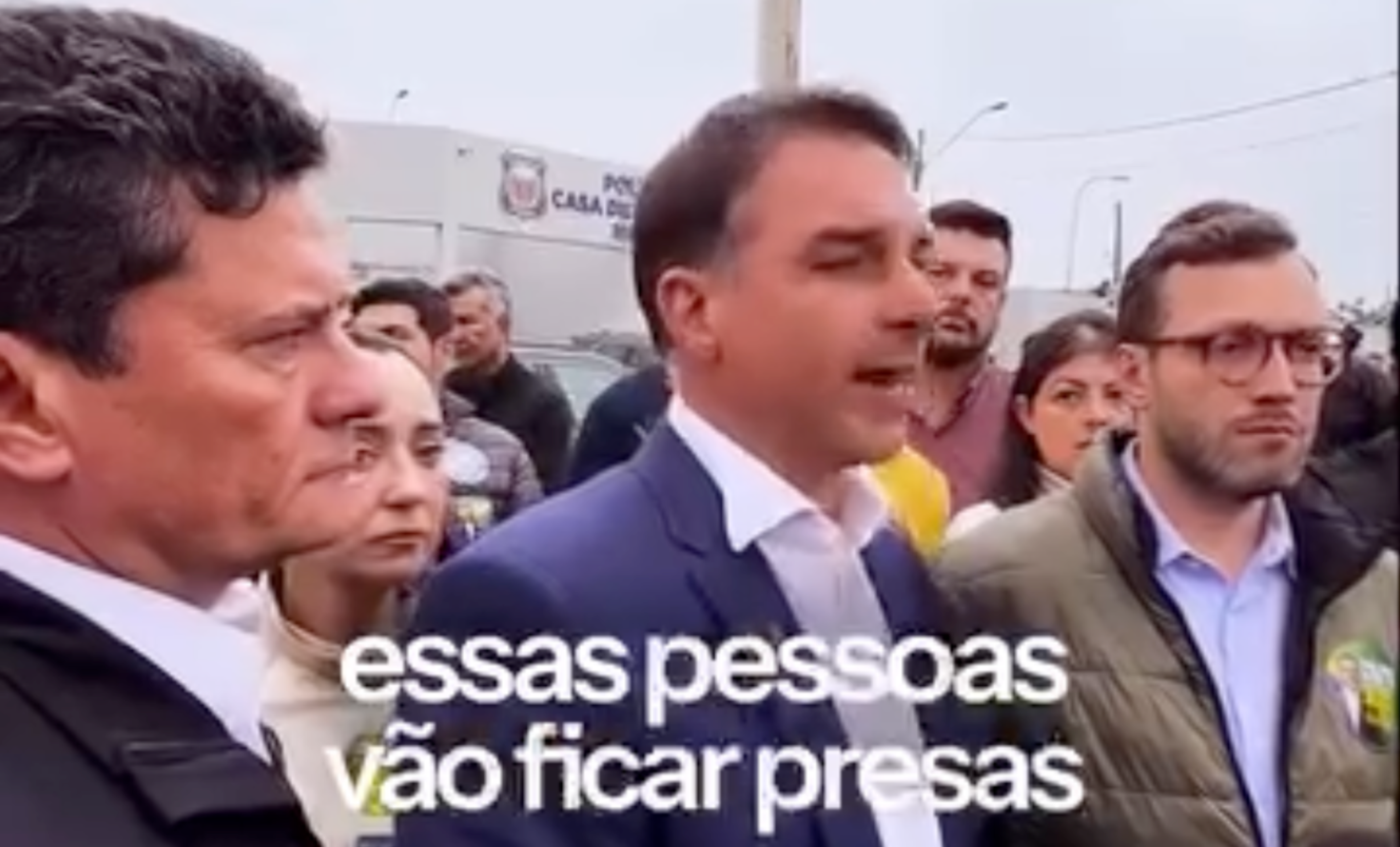 Flávio gasta 6 vezes o valor de Lula em anúncios na última semana de campanha - Foto